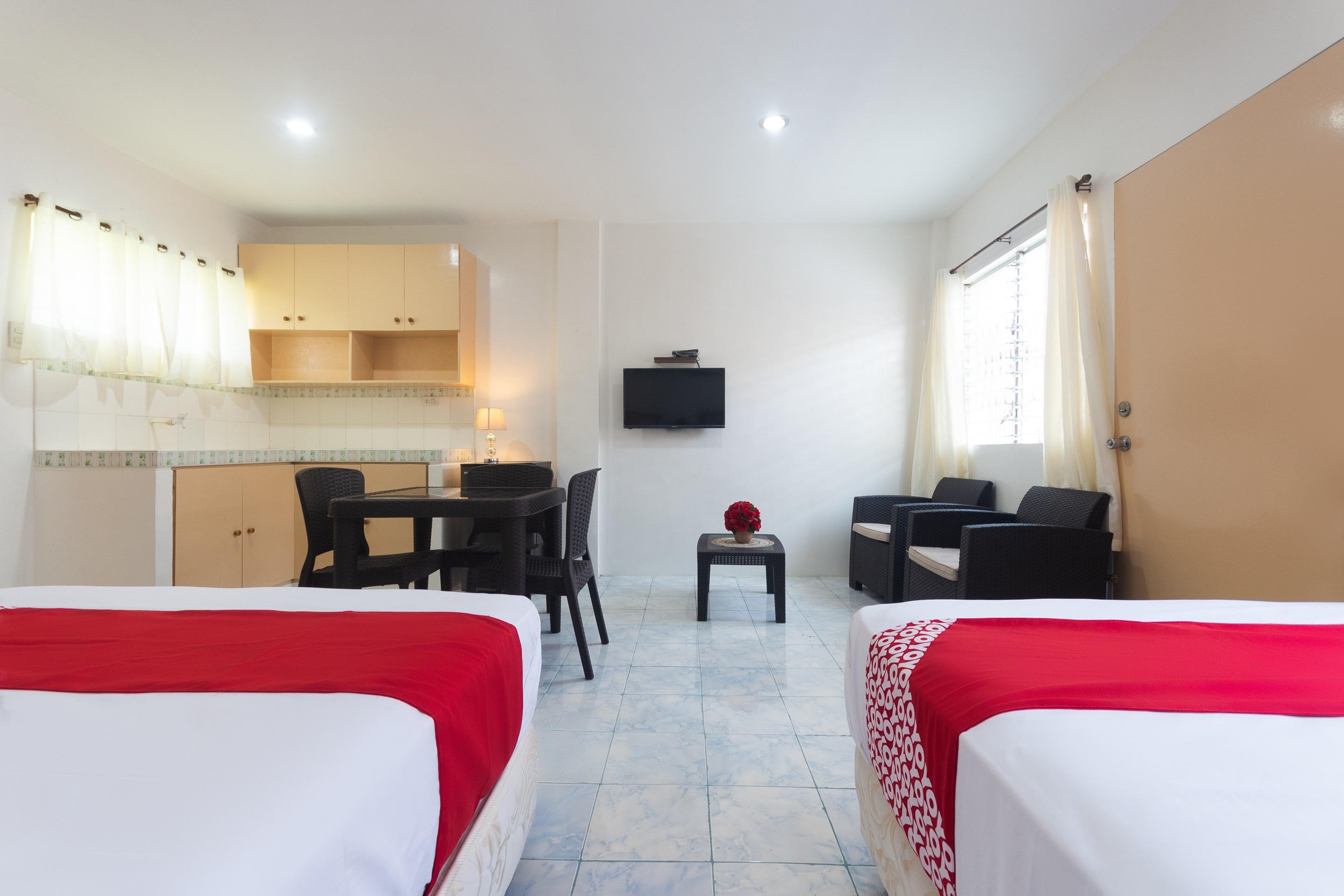 3J'S And K Apartment Lapu-Lapu City Dış mekan fotoğraf