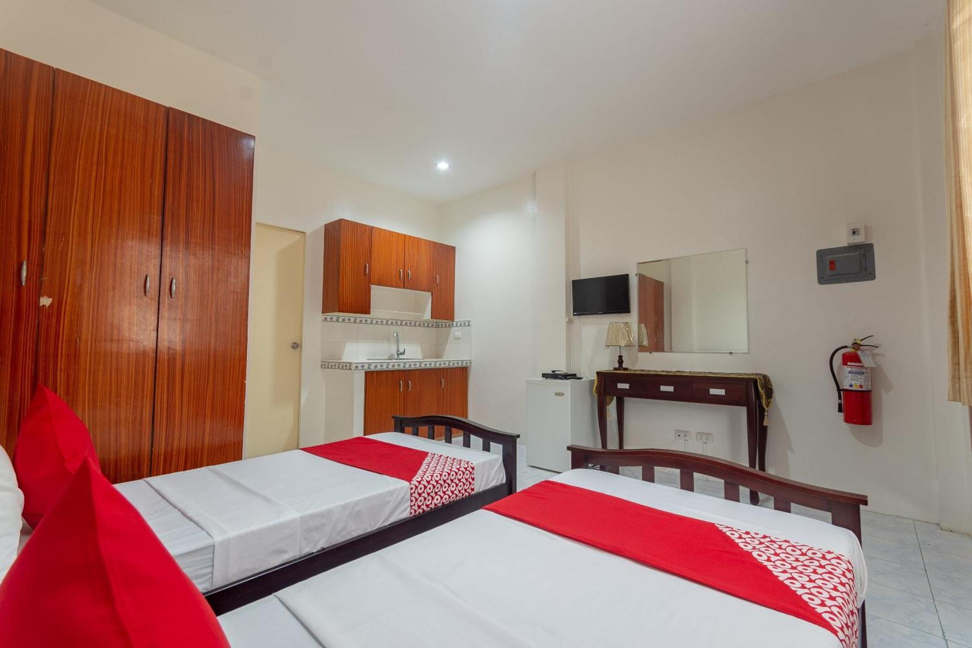 3J'S And K Apartment Lapu-Lapu City Dış mekan fotoğraf