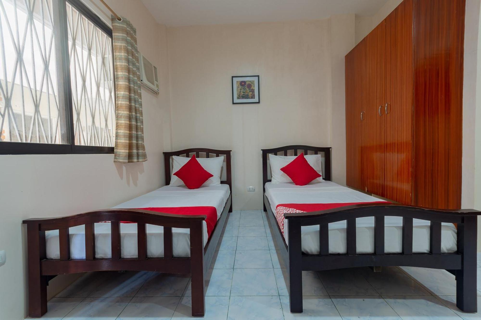 3J'S And K Apartment Lapu-Lapu City Dış mekan fotoğraf