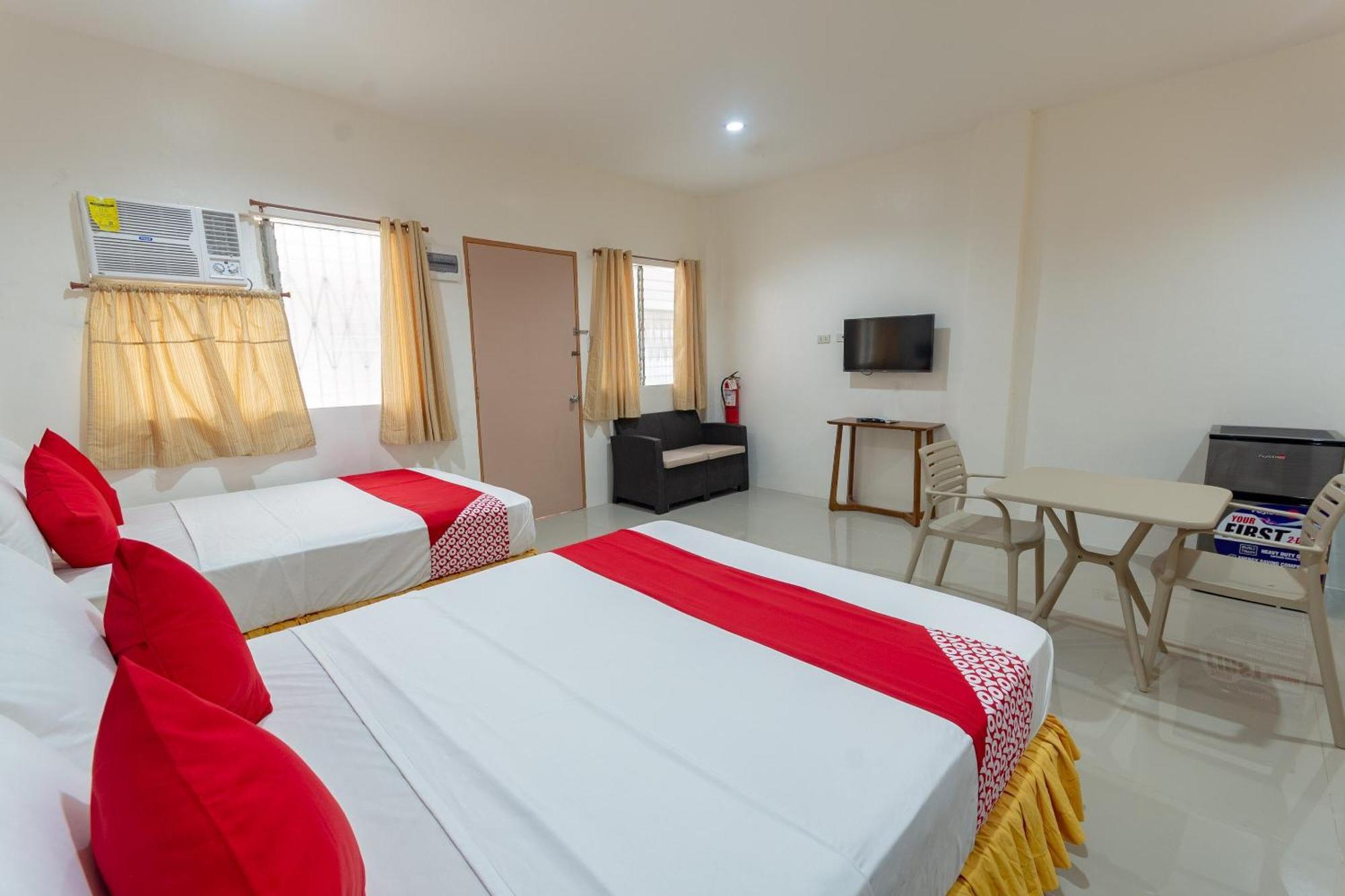 3J'S And K Apartment Lapu-Lapu City Dış mekan fotoğraf